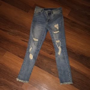 Crop  BDG Destroyed Jeans